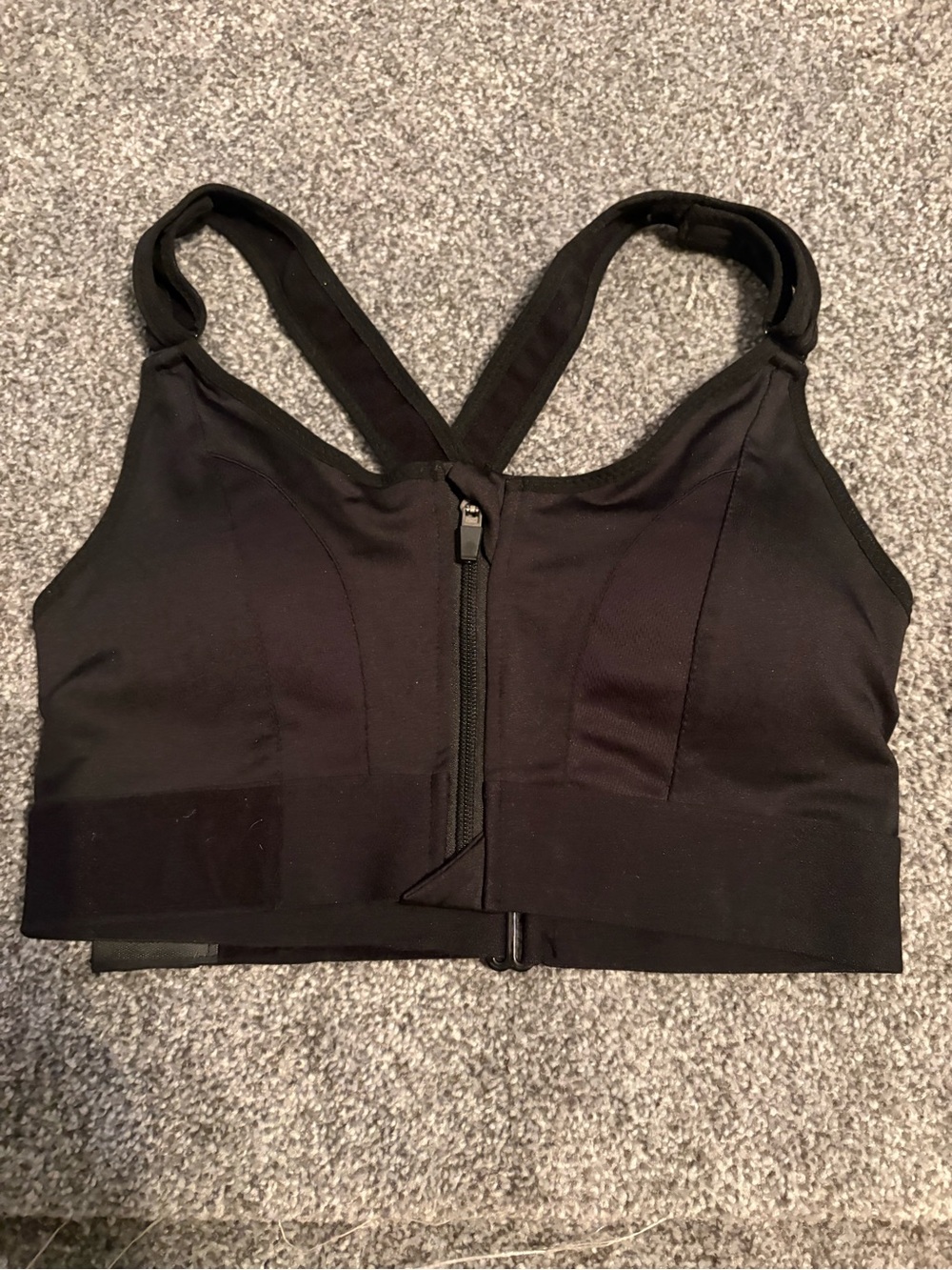 Front-Zip Black Support Sports Bra with Adjustable Straps